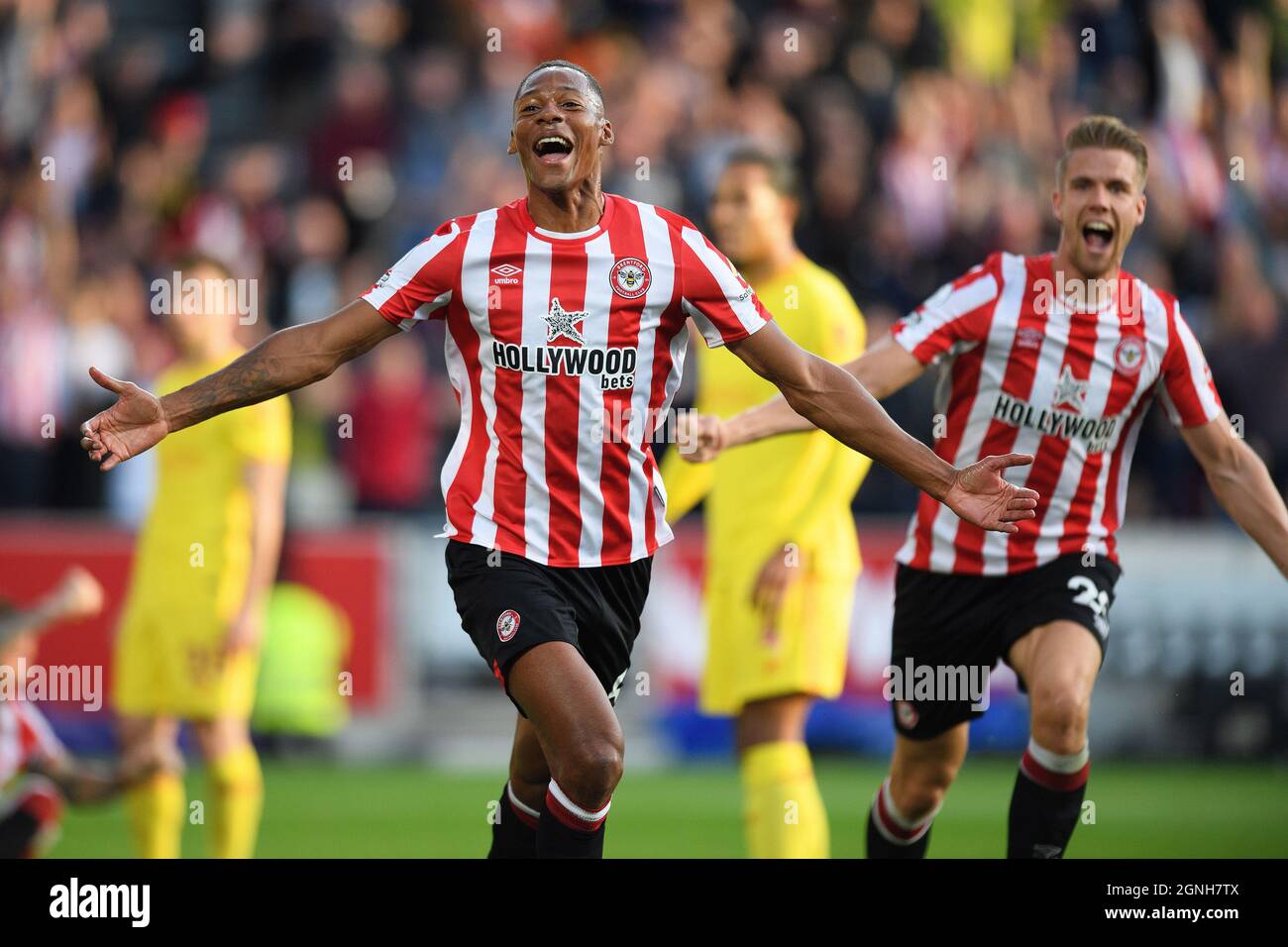London, UK. 25th Sep, 2021. 25 September 2021 - Brentford v Liverpool - The Premier League Ethan Pinnock celebrates scoring the first goal for Brentford Picture Credit : Credit: Mark Pain/Alamy Live News Stock Photo