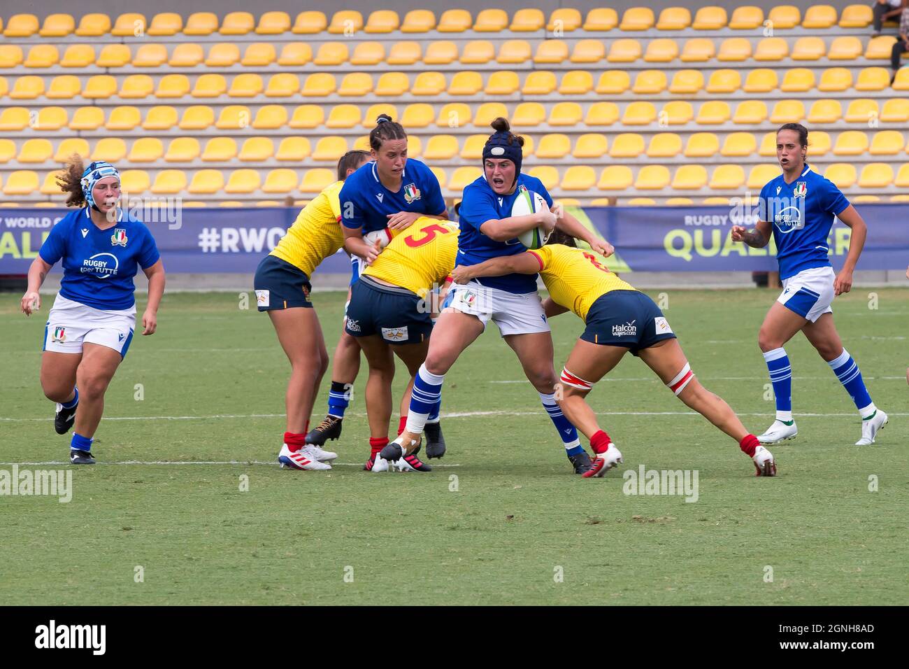 Lanfranchi Stadium, Parma, Italy, September 25, 2021, Melissa Bettoni is  tackled by spanish players during Rugby Women&#39;s World Cup 2022  qualification - Italy vs Spain - World Cup Stock Photo - Alamy
