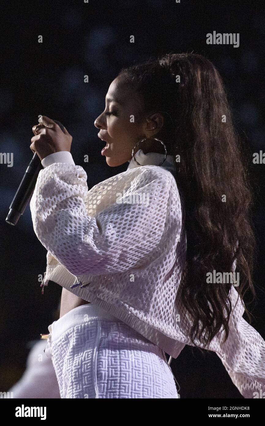 Jessica Reynoso aka J. Rey Soul singer of The BlackEyed Peas