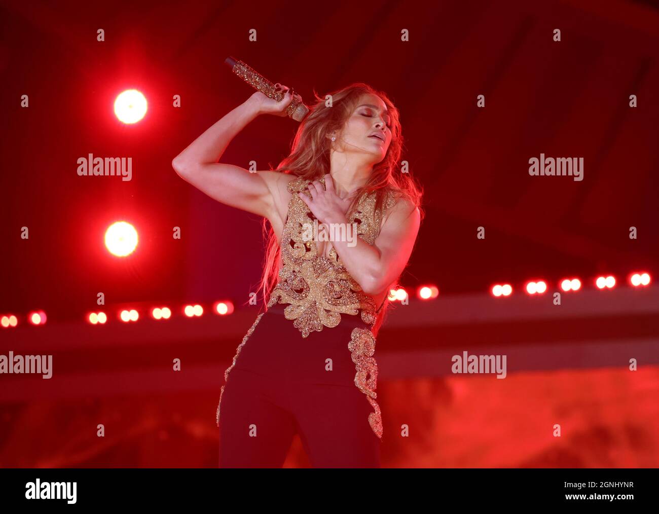 Jennifer Lopez performs at the 2021 Global Citizen Live concert at Central  Park in New York, U.S., September 25, 2021. Picture taken September 25, 2021.  REUTERS/Caitlin Ochs Stock Photo - Alamy
