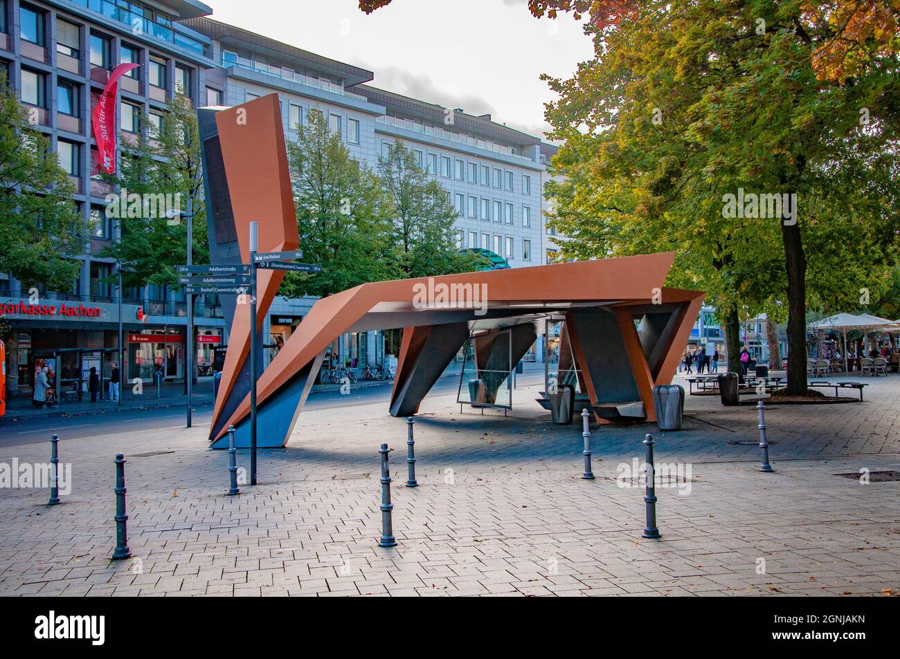 AACHEN, GERMANY. OCTOBER 04, 2020. Metalic monument next to Klenkes Sculpture In Holzgraben square Stock Photo