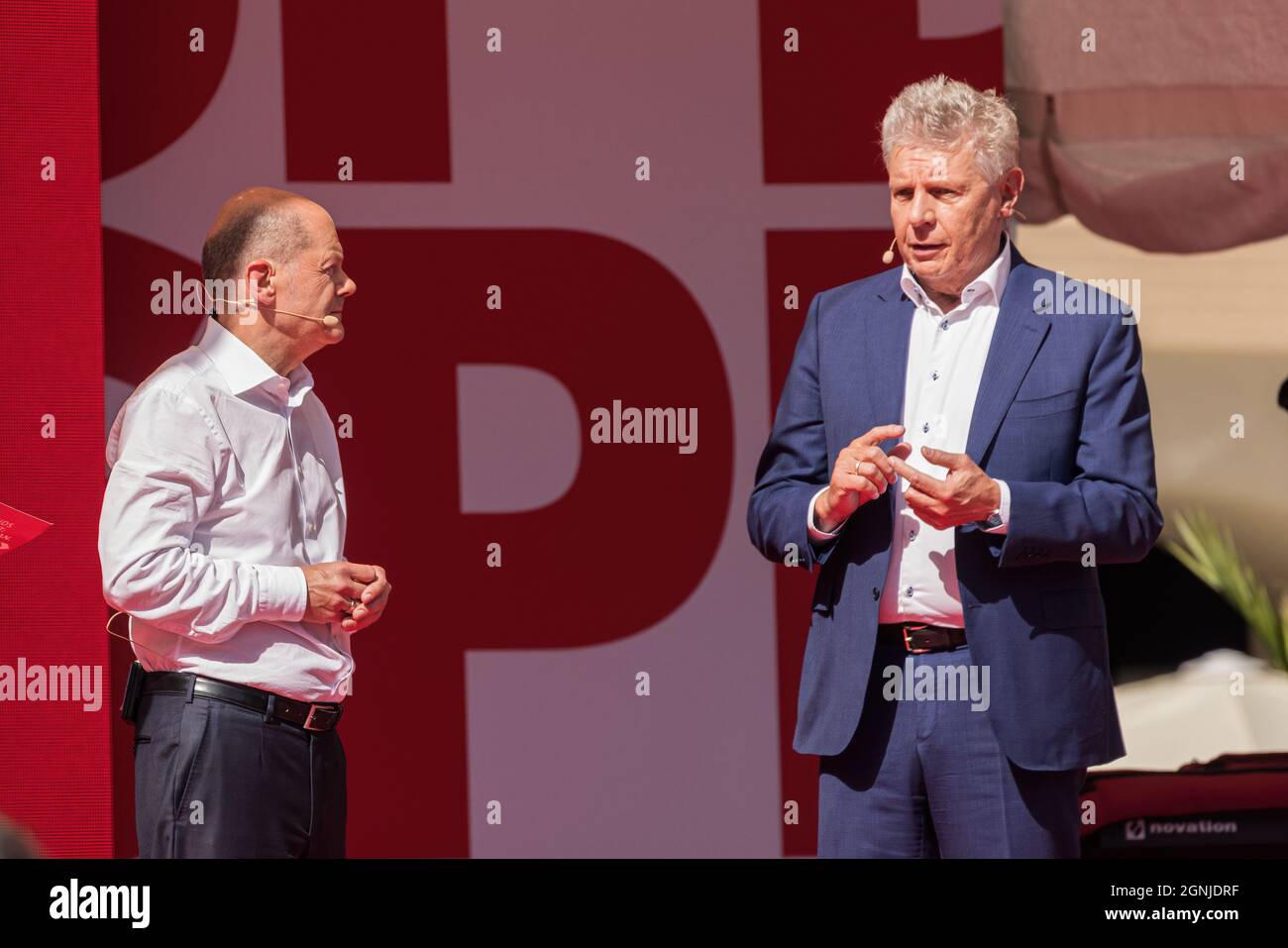 MUNICH, GERMANY - SEPTEMBER 18: Munich mayor Dieter Reiter with Olaf Scholz from the Social Democrats (SPD) on September 18, 2021 in Munich, Germany. Stock Photo