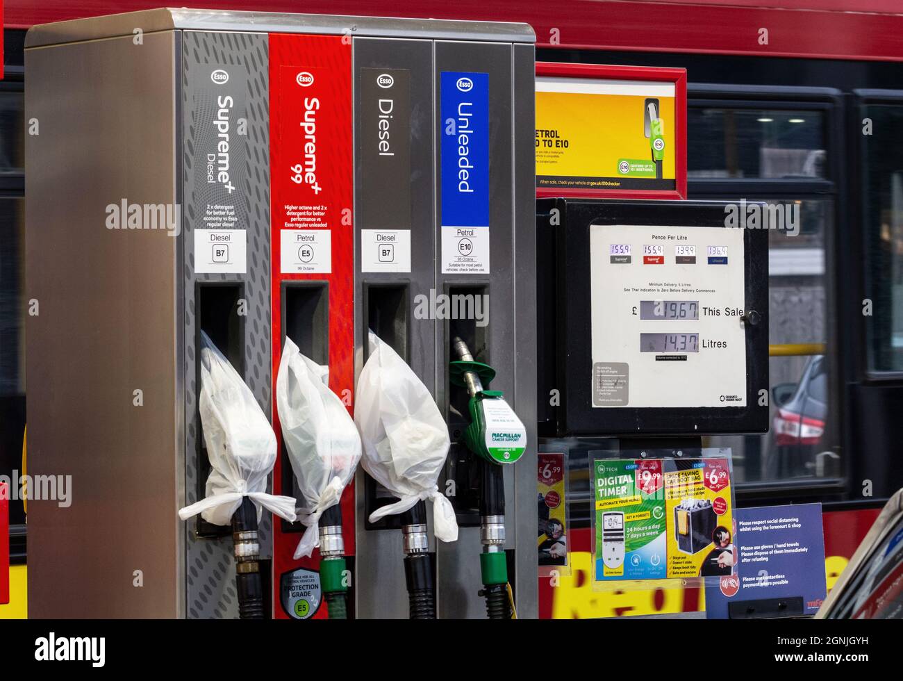 Only unleaded e10 hi-res stock photography and images - Alamy