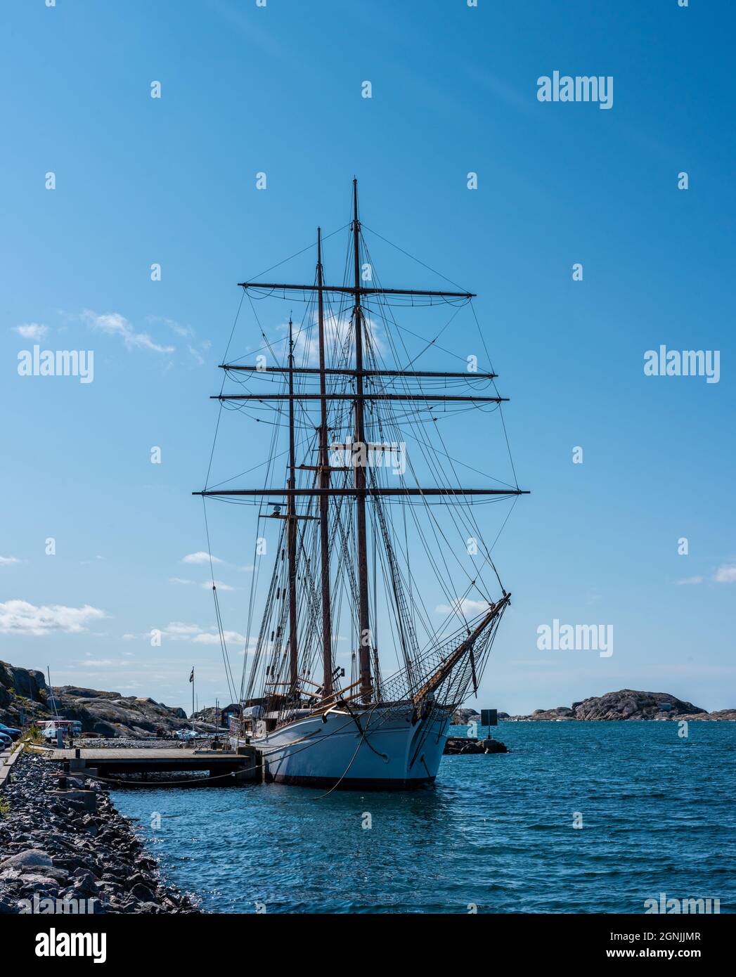 Tjörn, Sweden - August 19 2021: Sail ship Lady Ellen of Skärhamn at port  Stock Photo - Alamy