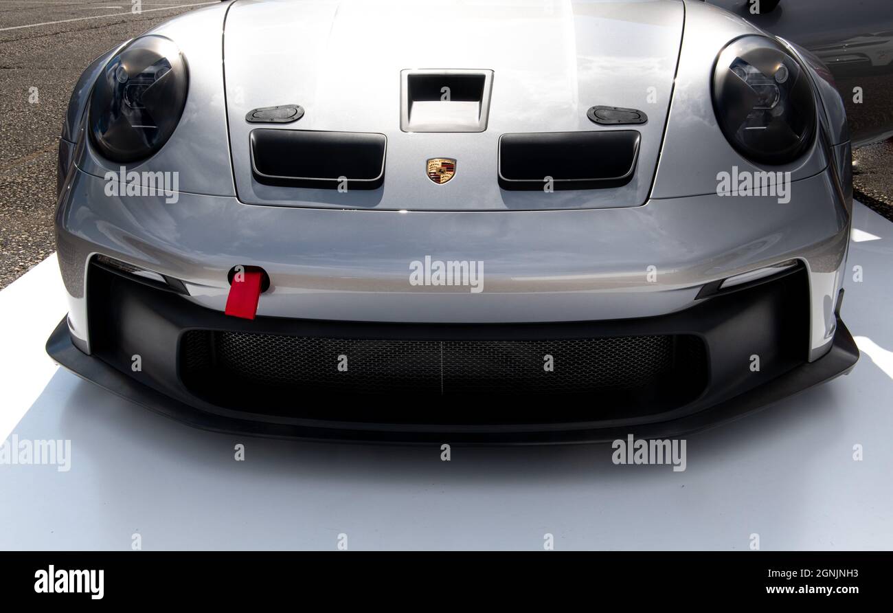 Shiny car hi-res stock photography and images - Alamy
