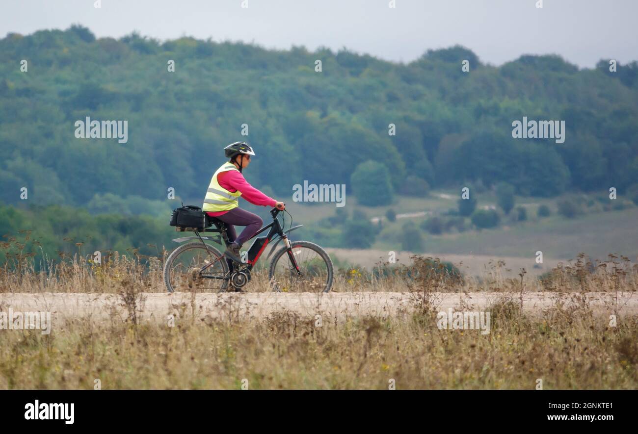 Bike ride attire hires stock photography and images Alamy