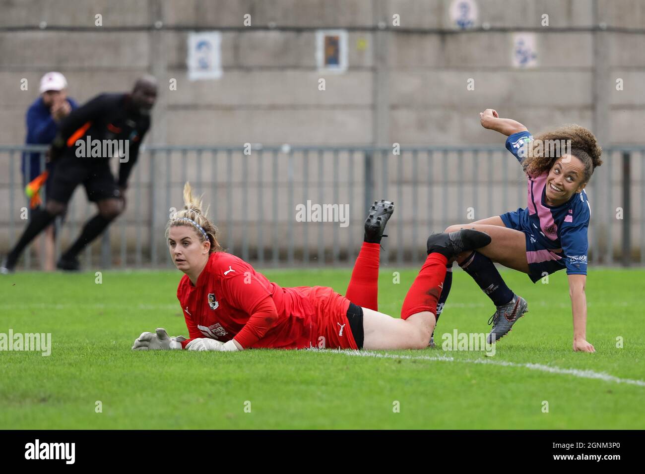 London, UK. 26th Sep, 2021. Ella Wales Bonner (16 Dulwich Hamlet) smiles as she scores against London and South East Regional Womens Premier League game between Dulwich Hamlet and Dartford at Champion Hill in London, England. Goalkeeper Jade Charlton (1 Dartford) Credit: SPP Sport Press Photo. /Alamy Live News Stock Photo