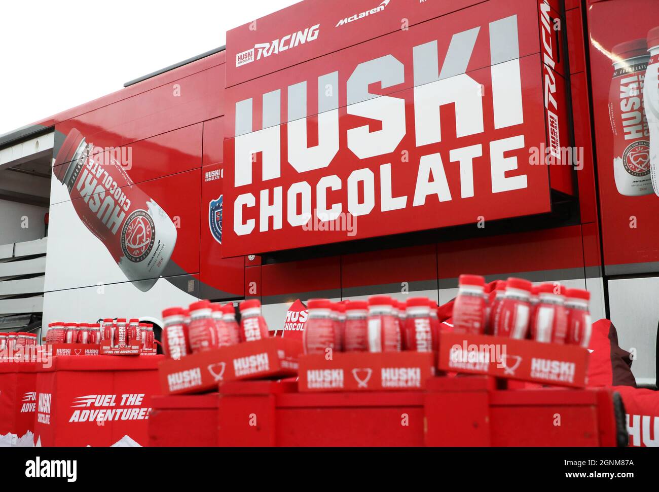 Huski white hires stock photography and images Alamy