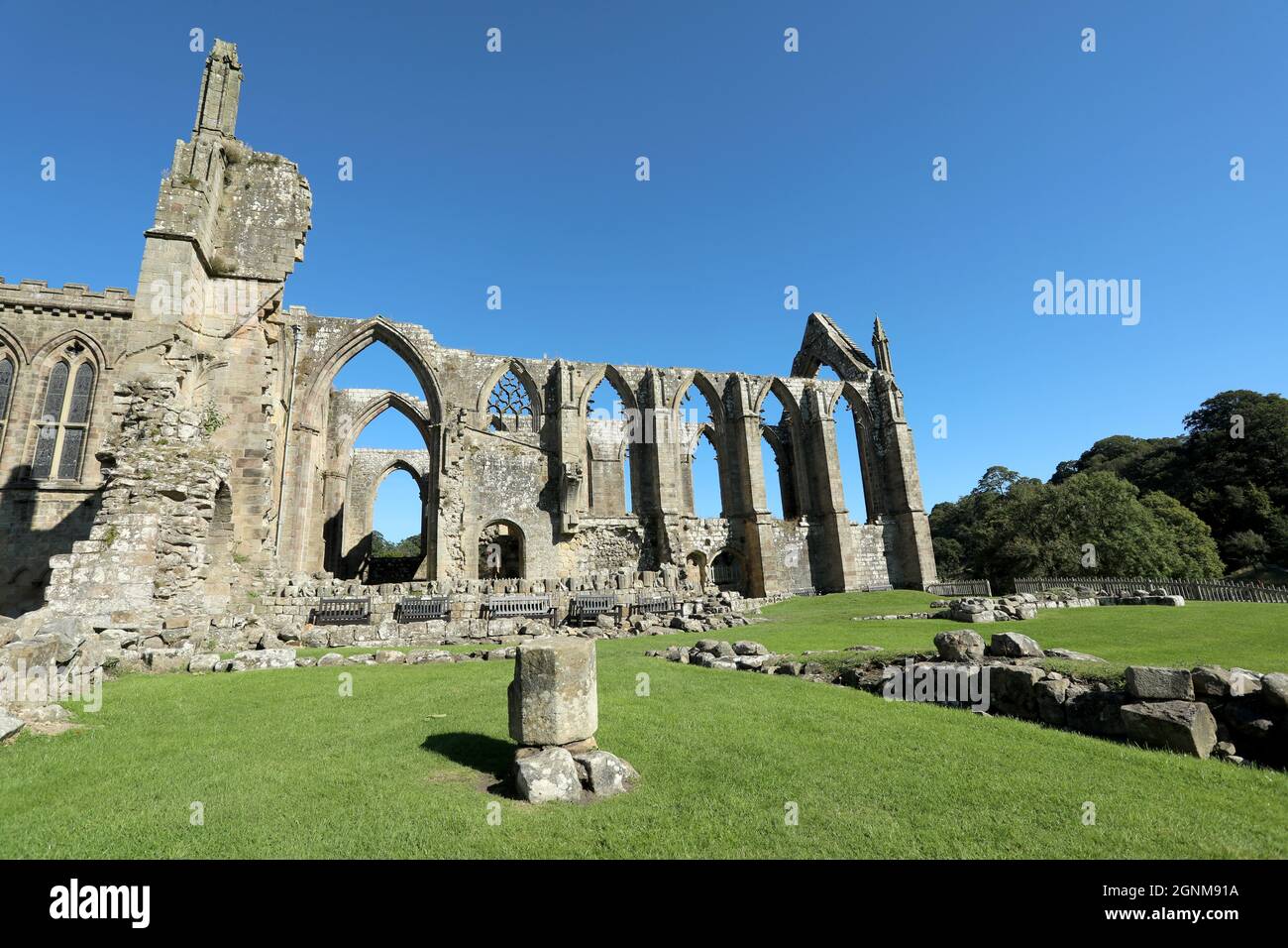 20 September 2021: View of the ruins of Bolton Priory, North Yorkshire Stock Photo