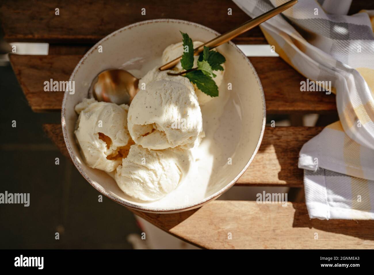 Top view of vanilla ice cream bowl outdoors Stock Photo - Alamy