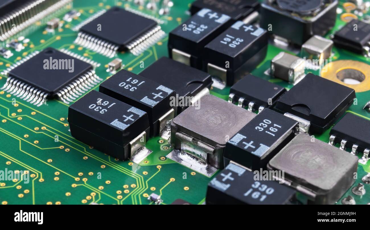 electronic circuit board with passive and active circuit components and ...