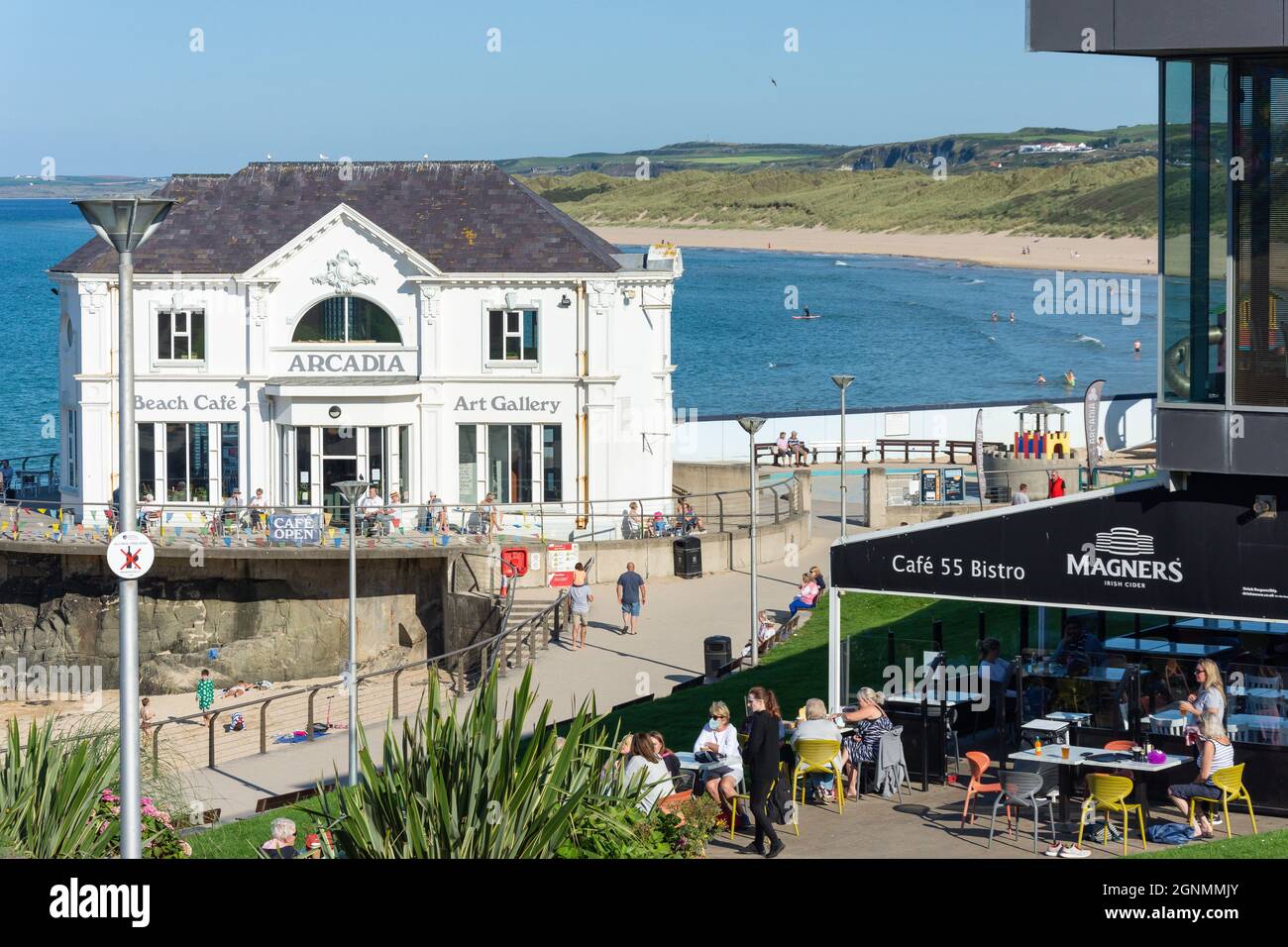 Arcadia Beach Cafe and Art Gallery, Portrush (Port Rois), County Antrim, Northern Ireland, United Kingdom Stock Photo