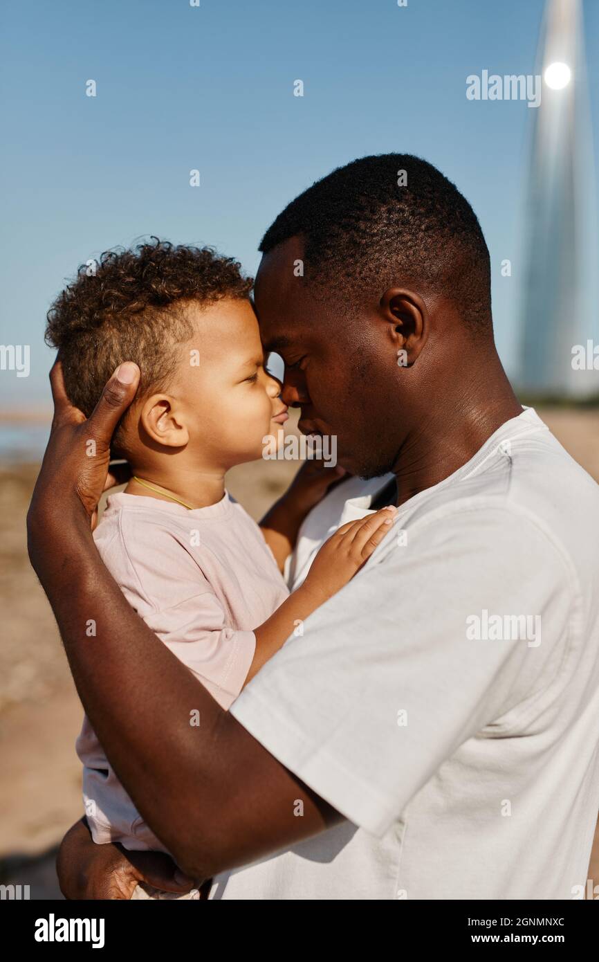African american father with family hi-res stock photography and images ...