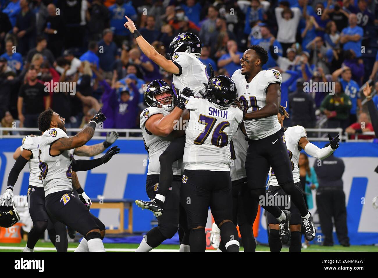 DETROIT, MI - SEPTEMBER 26: Baltimore Ravens celebrate after Baltimore  Ravens place kicker Justin Tucker (9) kicked a record 66-yard field goal to  win the game during NFL game between Baltimore Ravens