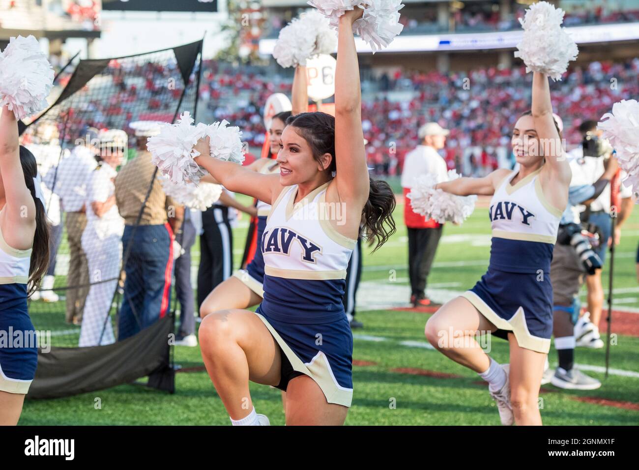 Houston, TX, USA. 25th Sep, 2021. Navy cheerleaders perform during the