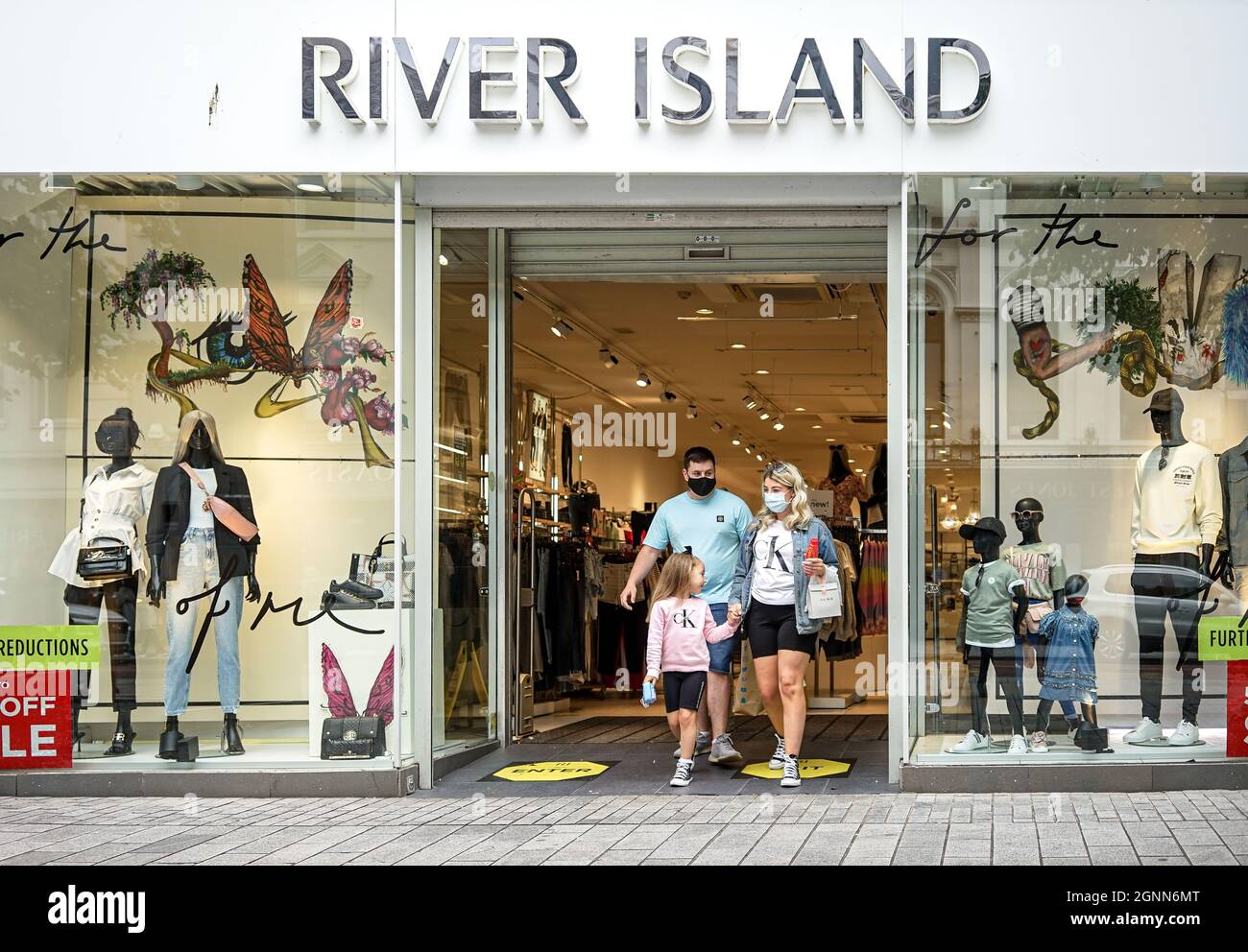 River island clothing store hi-res stock photography and images - Alamy