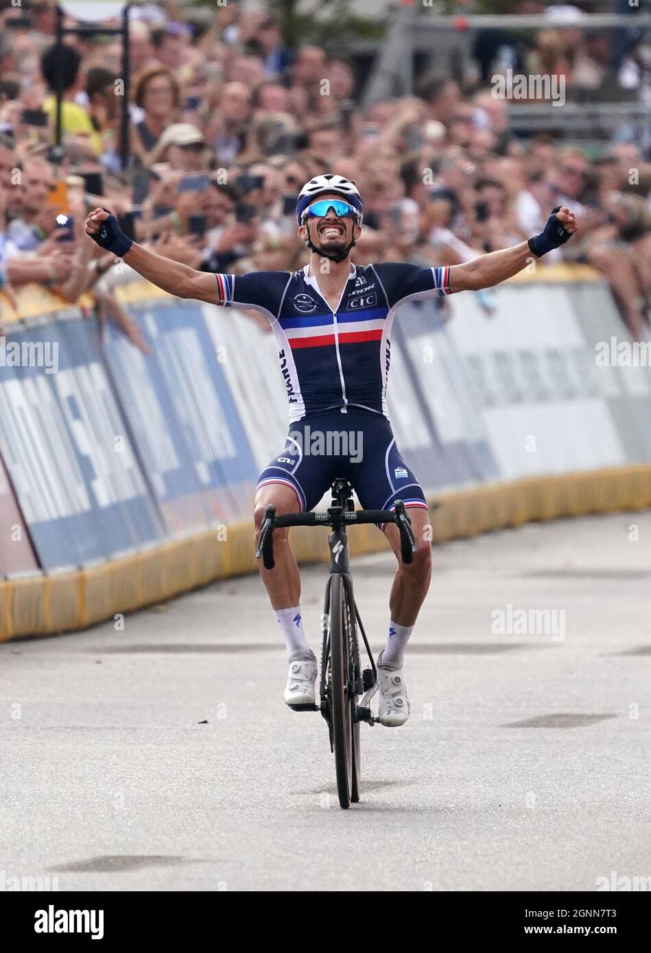 Julian Alaphilippe (FRA) celebrates as 