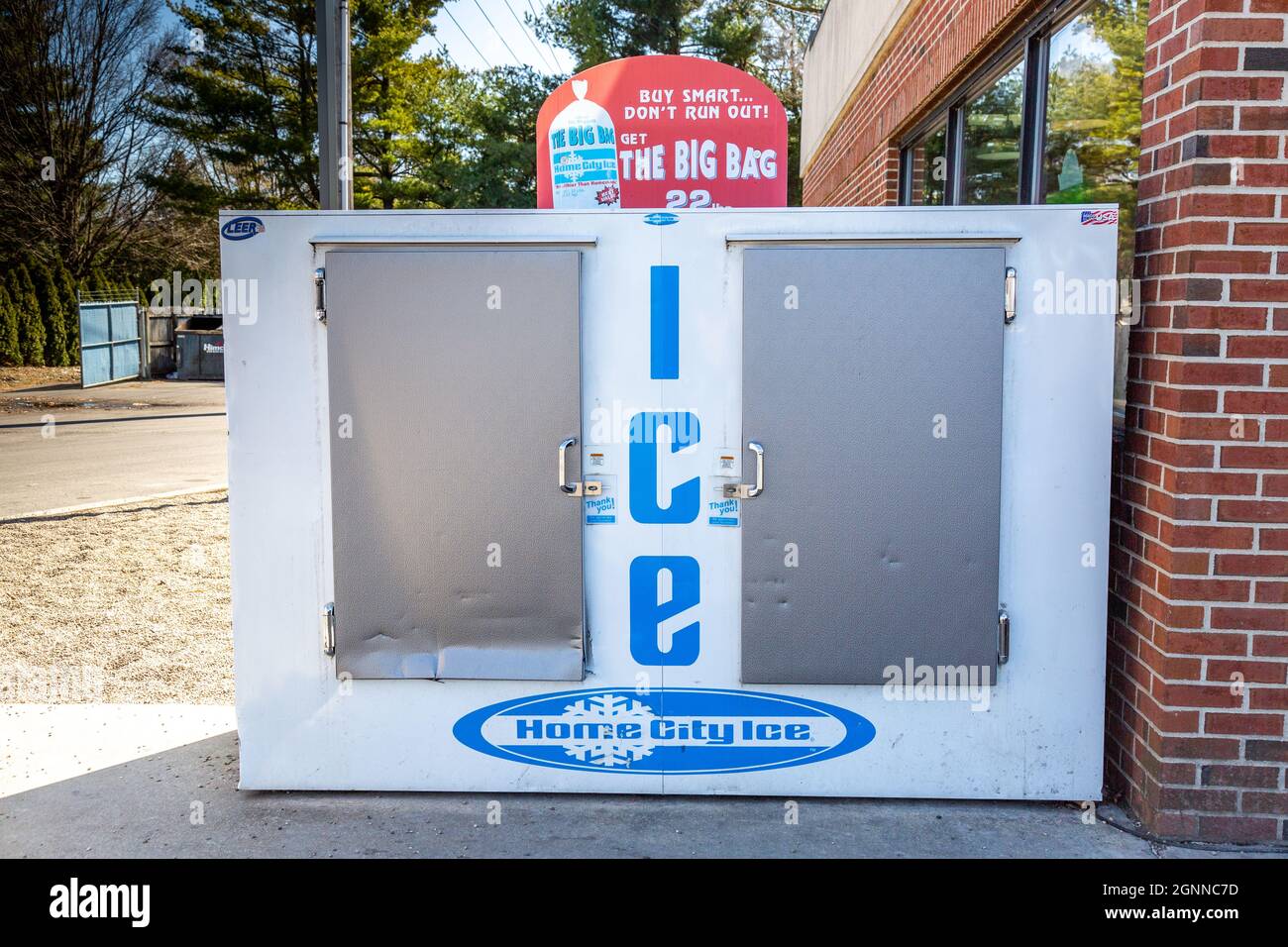 A Home City Ice merchandiser outside a convenience store. Stock Photo