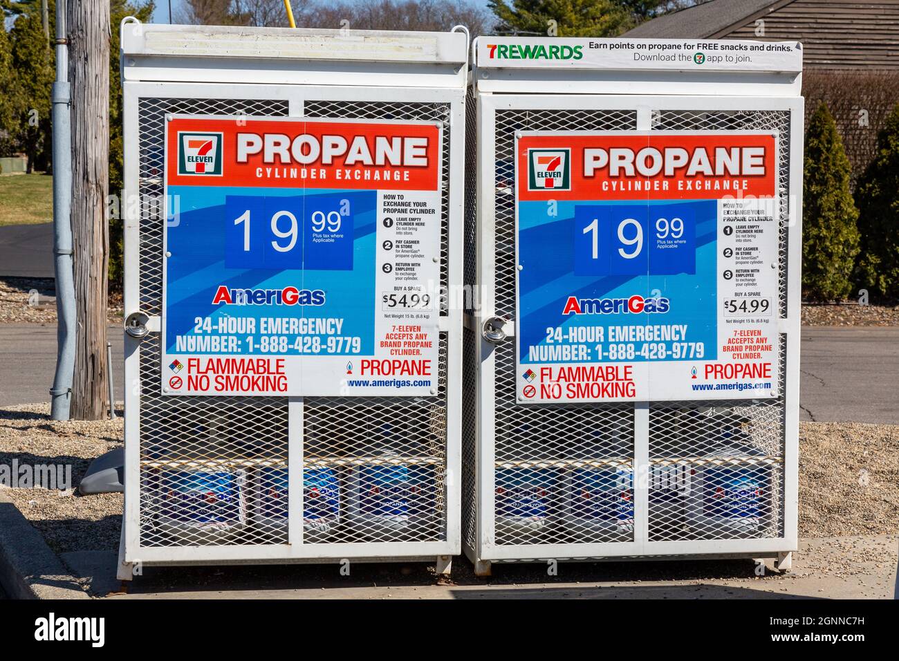 Propane gas exchange hires stock photography and images Alamy