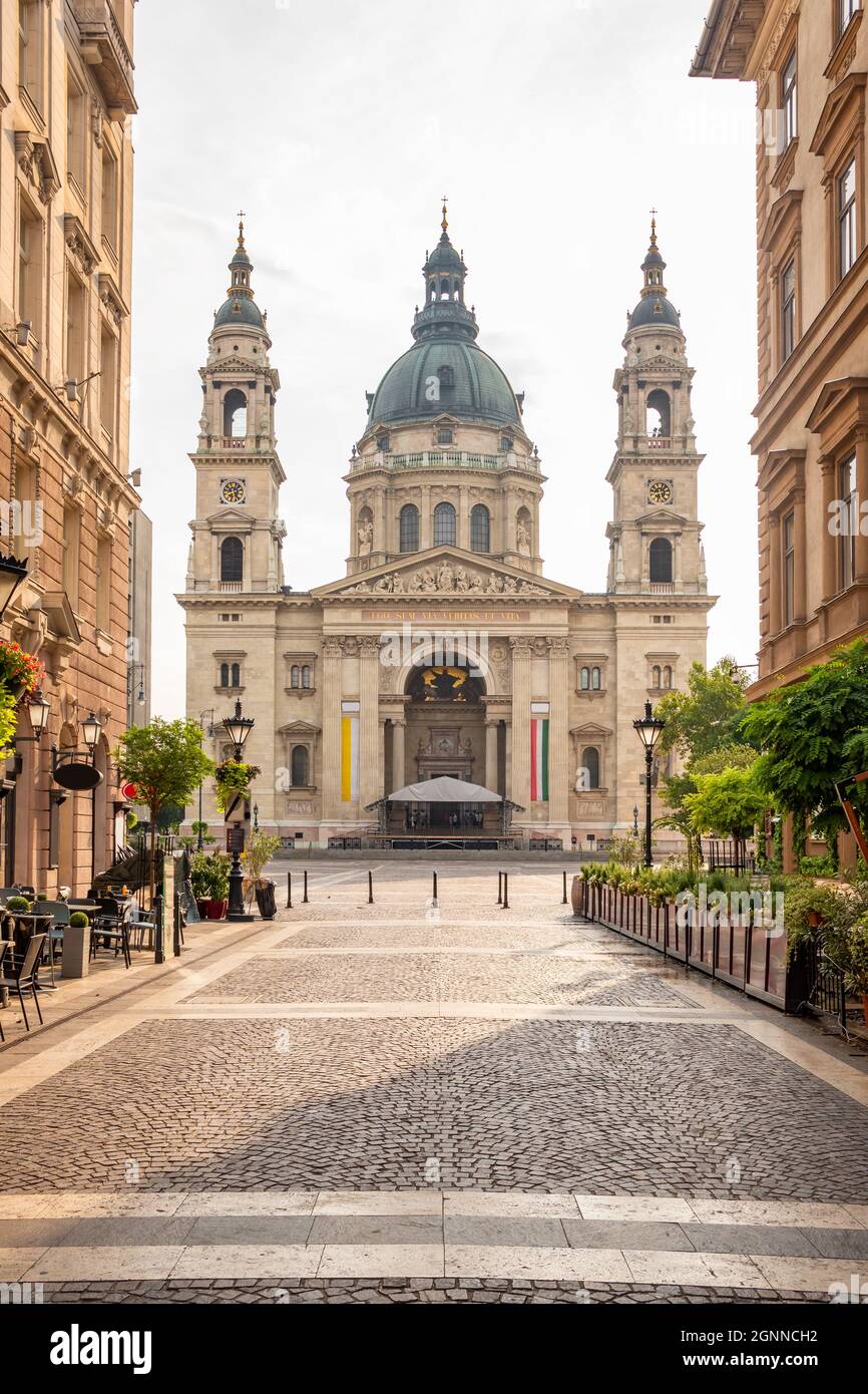 St Stephen s Basilica Roman Catholic Cathedral In Budapest Hungary 