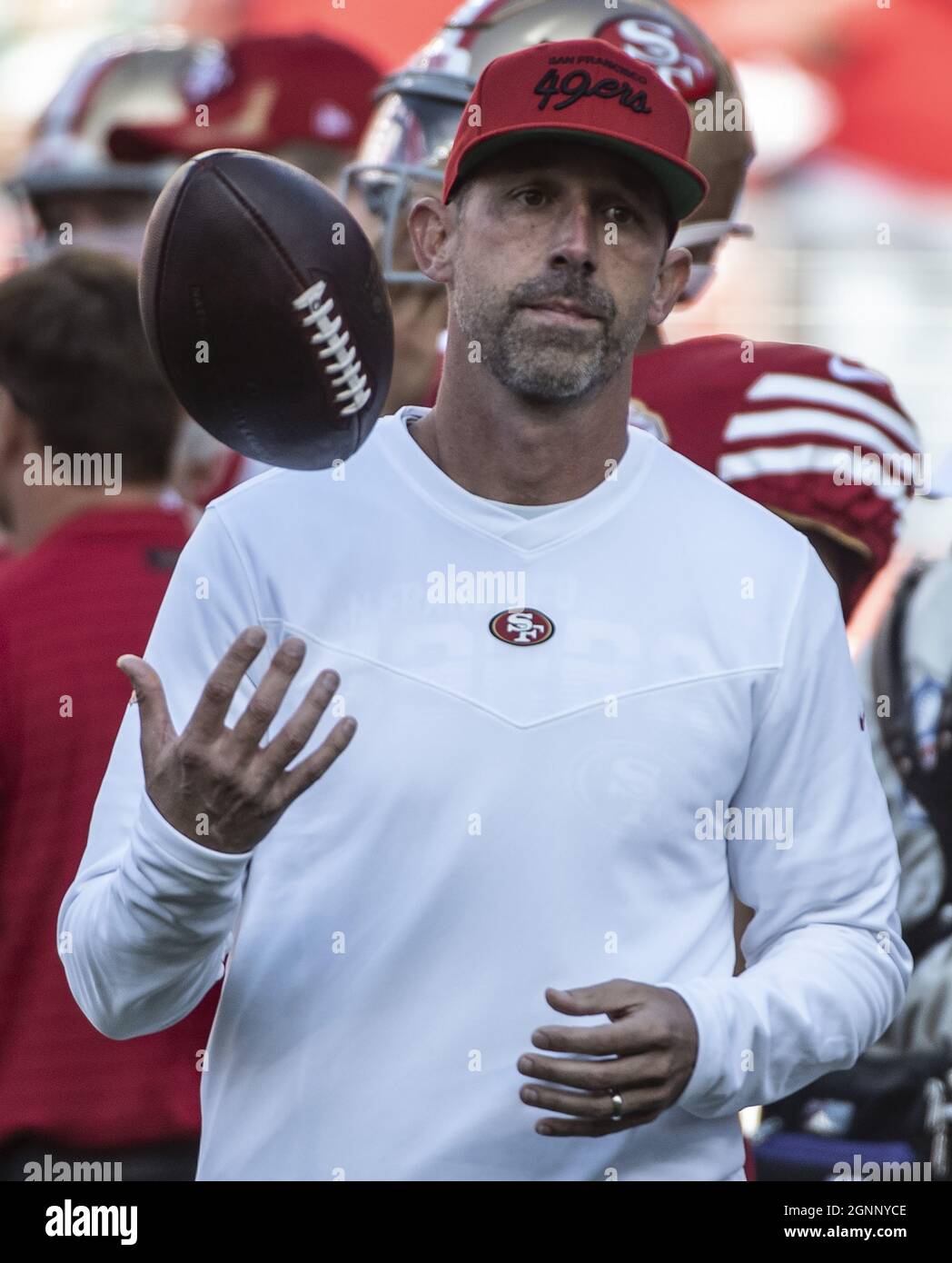 San francisco 49ers head coach kyle shanahan hi-res stock photography