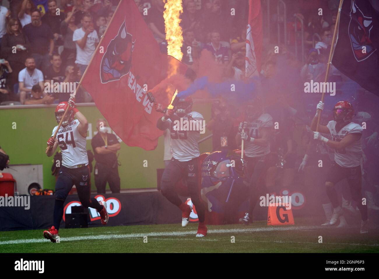 Merkur Spielarena Duesseldorf Germany, 26.9.2021, American Football: European  League of Football Championship Game, Hamburg Sea Devils (white) vs  Frankfurt Galaxy (purple) — Kasim Edebali (Hamburg Stock Photo - Alamy