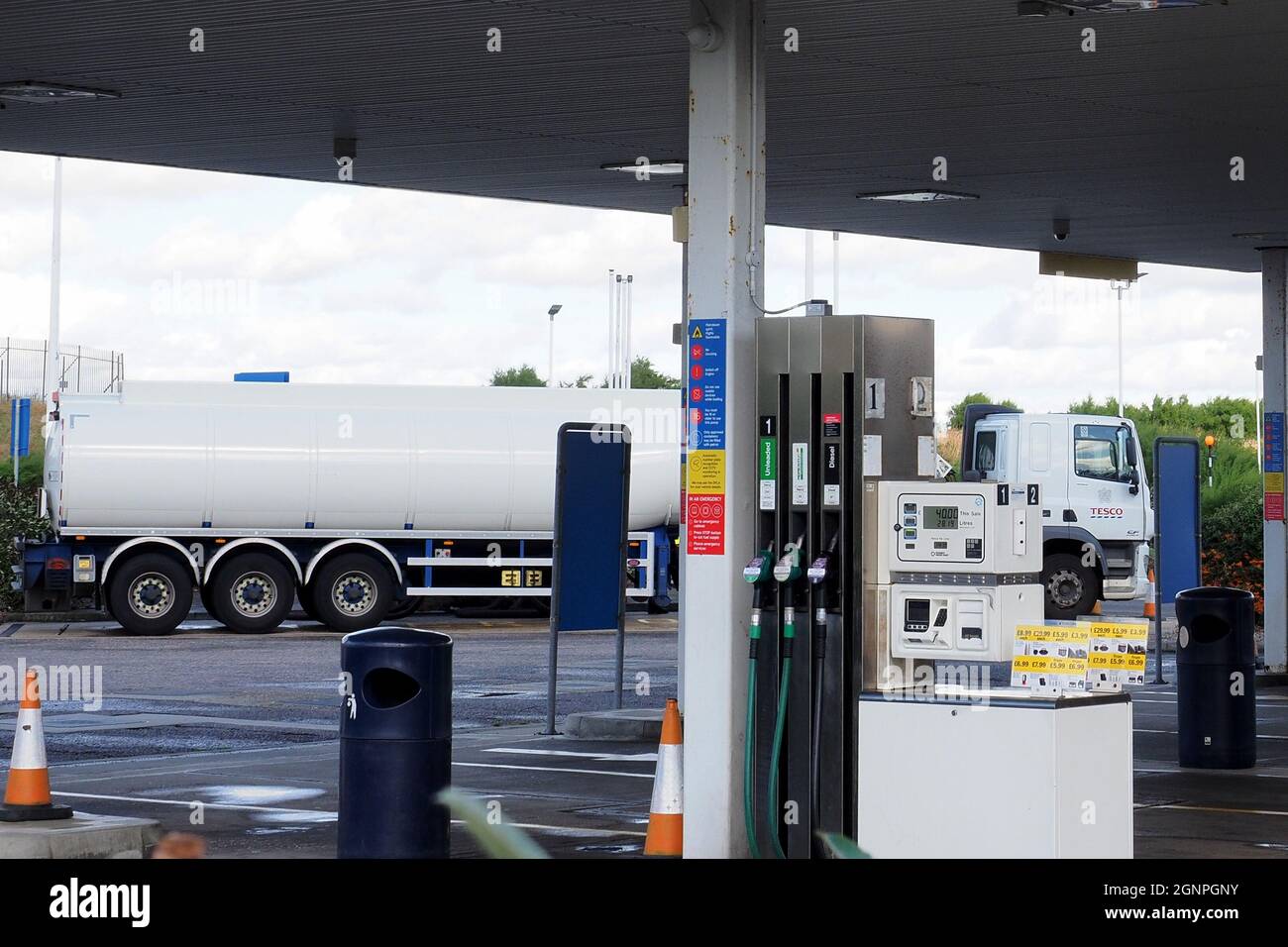Tesco petrol tanker hires stock photography and images Alamy