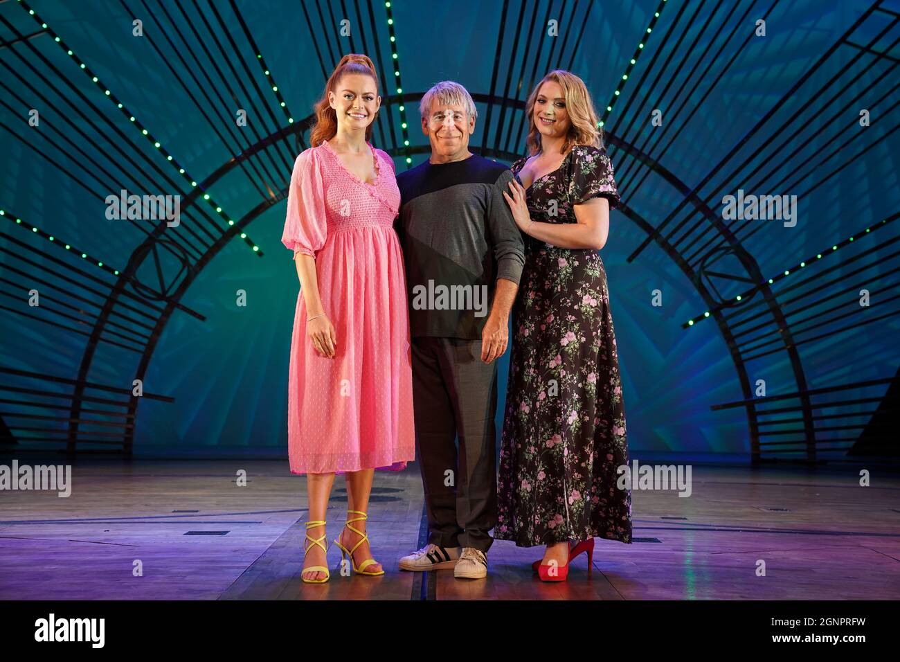 Plays elphaba hi-res stock photography and images - Alamy