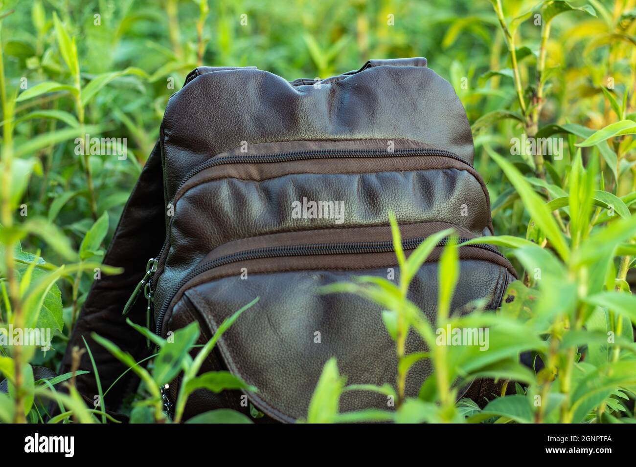 Leather laptop bag hi-res stock photography and images - Alamy