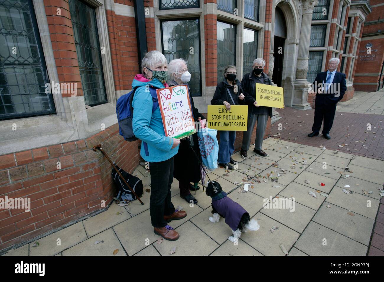 Beverley, UK. 27 Sep 2021. Angry protestors gather outside East Riding of Yorkshire Council offices over proposed planning application by Rathlin Energy (UK) Ltd for long-term oil production and six new wells at West Newton in the East Riding of Yorkshire. Credit: Barry Anson/Alamy Live News Stock Photo