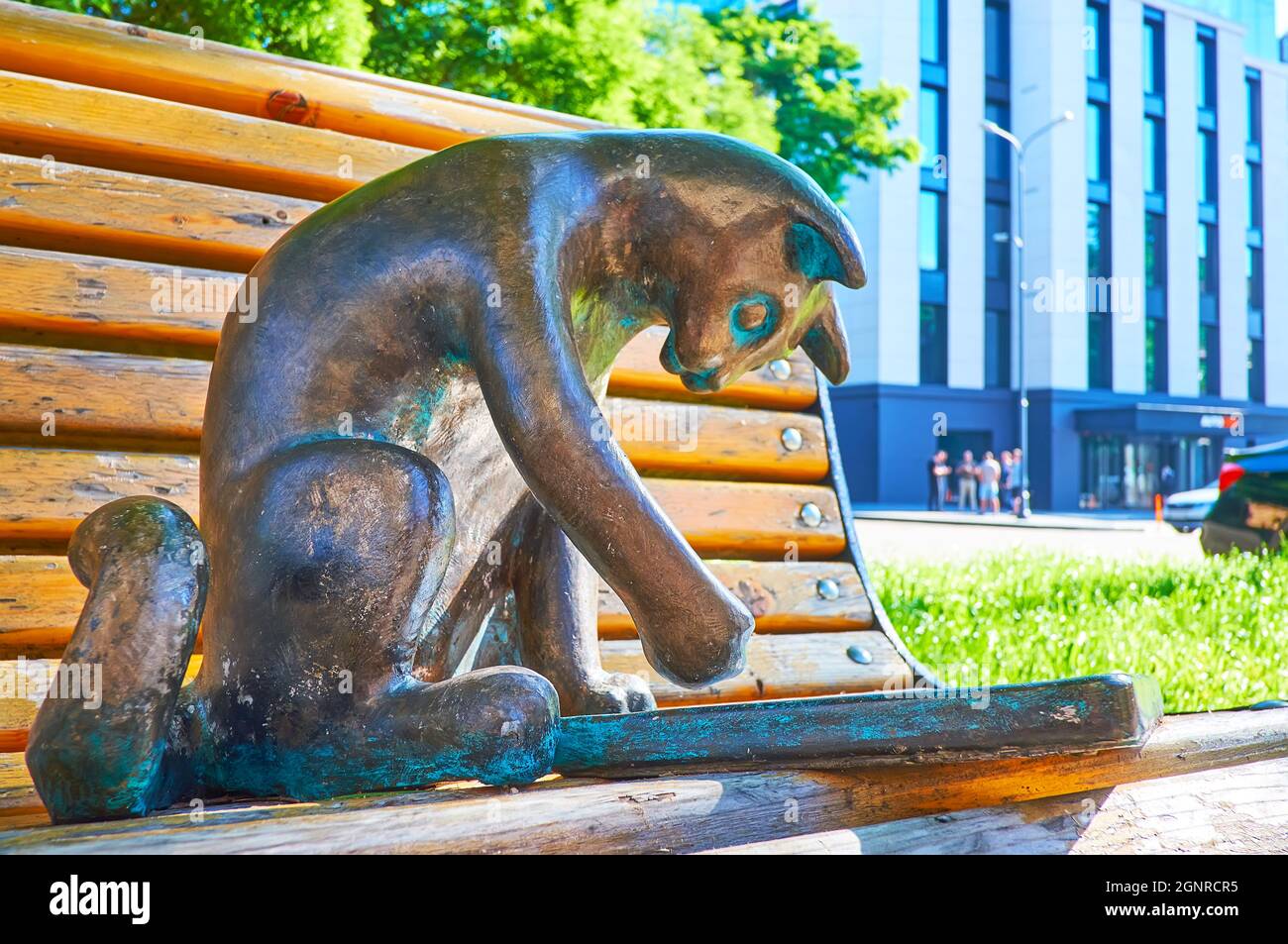 ODESSA, UKRAINE - JUNE 18, 2021: The sculpture by Tatyana Shtykalo, depicting a cat-gamer, playing tablet, on June 18 in Odessa Stock Photo