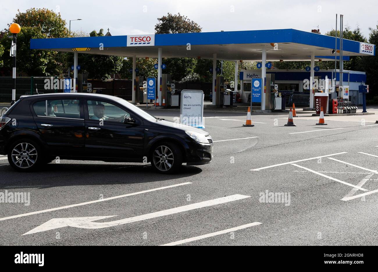 Tesco petrol stations hires stock photography and images Alamy