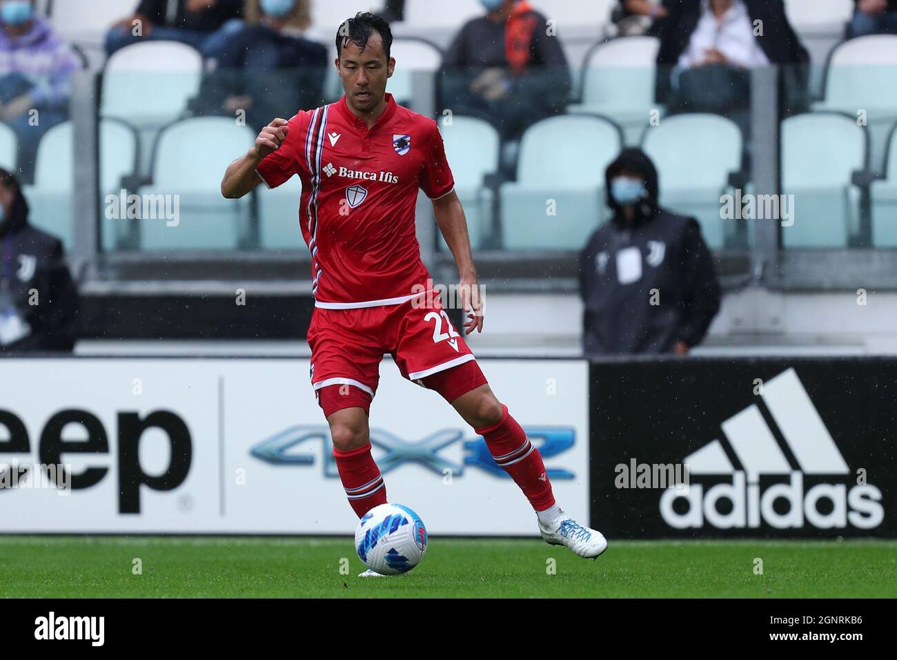 Maya Yoshida of Uc Sampdoria controls the ball during the Serie A match  between Juventus Fc and Uc Sampdoria Stock Photo - Alamy