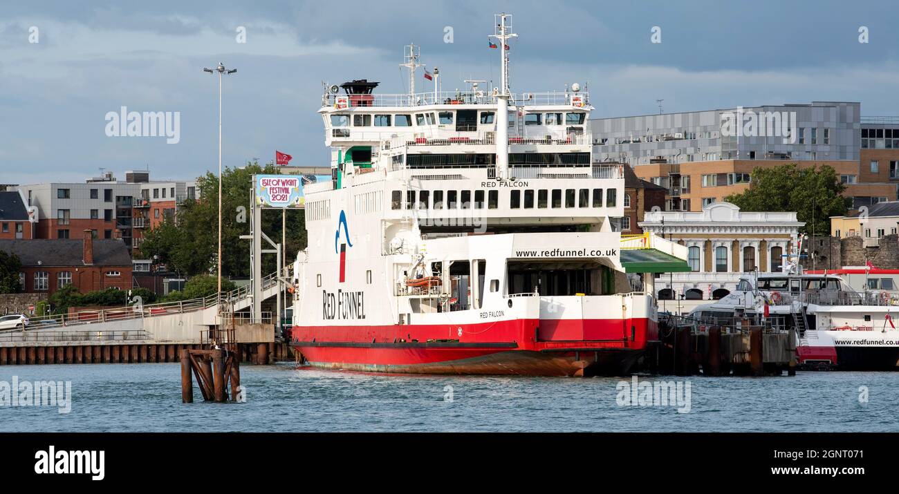 Town Quay, Southampton, England, UK. 2021. Red Funnel Isle of Wight