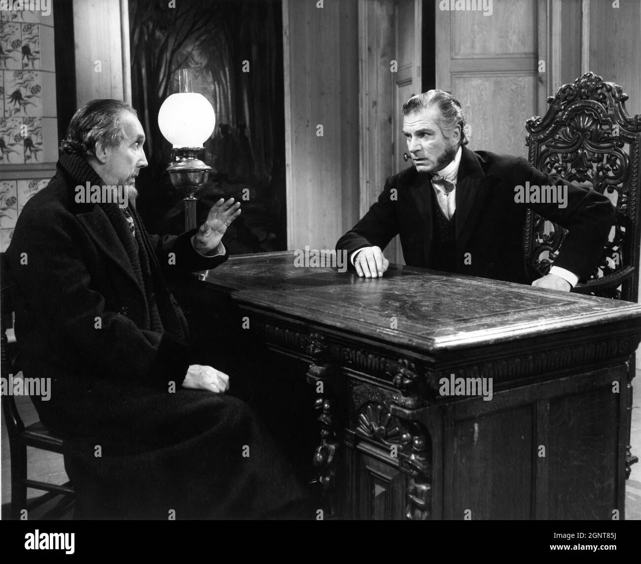 GEORGE RELPH and LAURENCE OLIVIER in his Television Drama Debut in the title role in JOHN GABRIEL BORKMAN ITV Play of the Week televised on Wednesday November 19th 1958 director CHRISTOPHER MORAHAN play Henrik Ibsen translation Michael Meyer adaptation Casper Wrede production design Richard Negri producer Casper Wrede Stock Photo