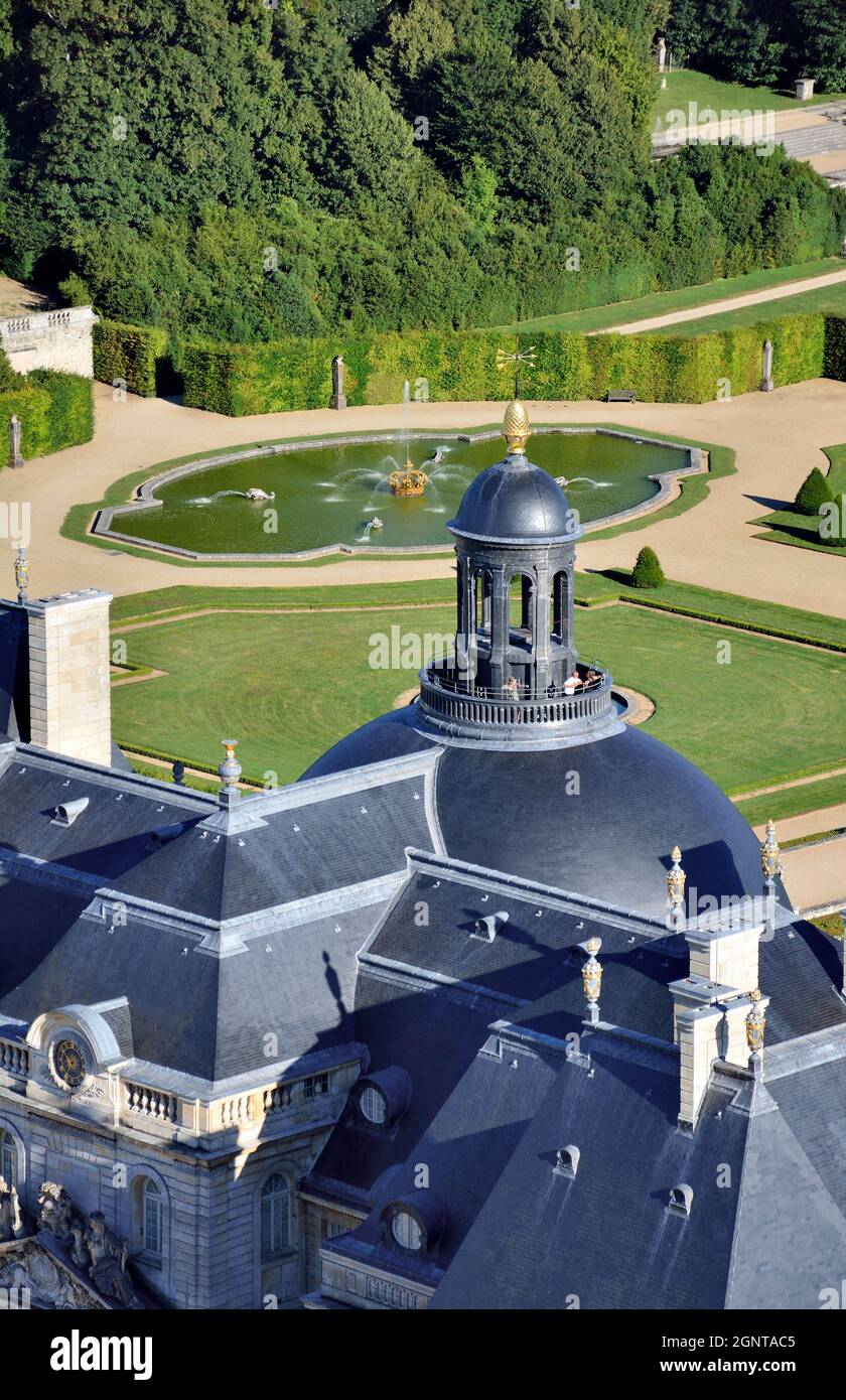 France, Seine-et-Marne (77), Maincy, le château et les jardins de Vaux-le-Vicomte (vue aérienne) // France, Seine-et-Marne (77), Maincy, the castle an Stock Photo