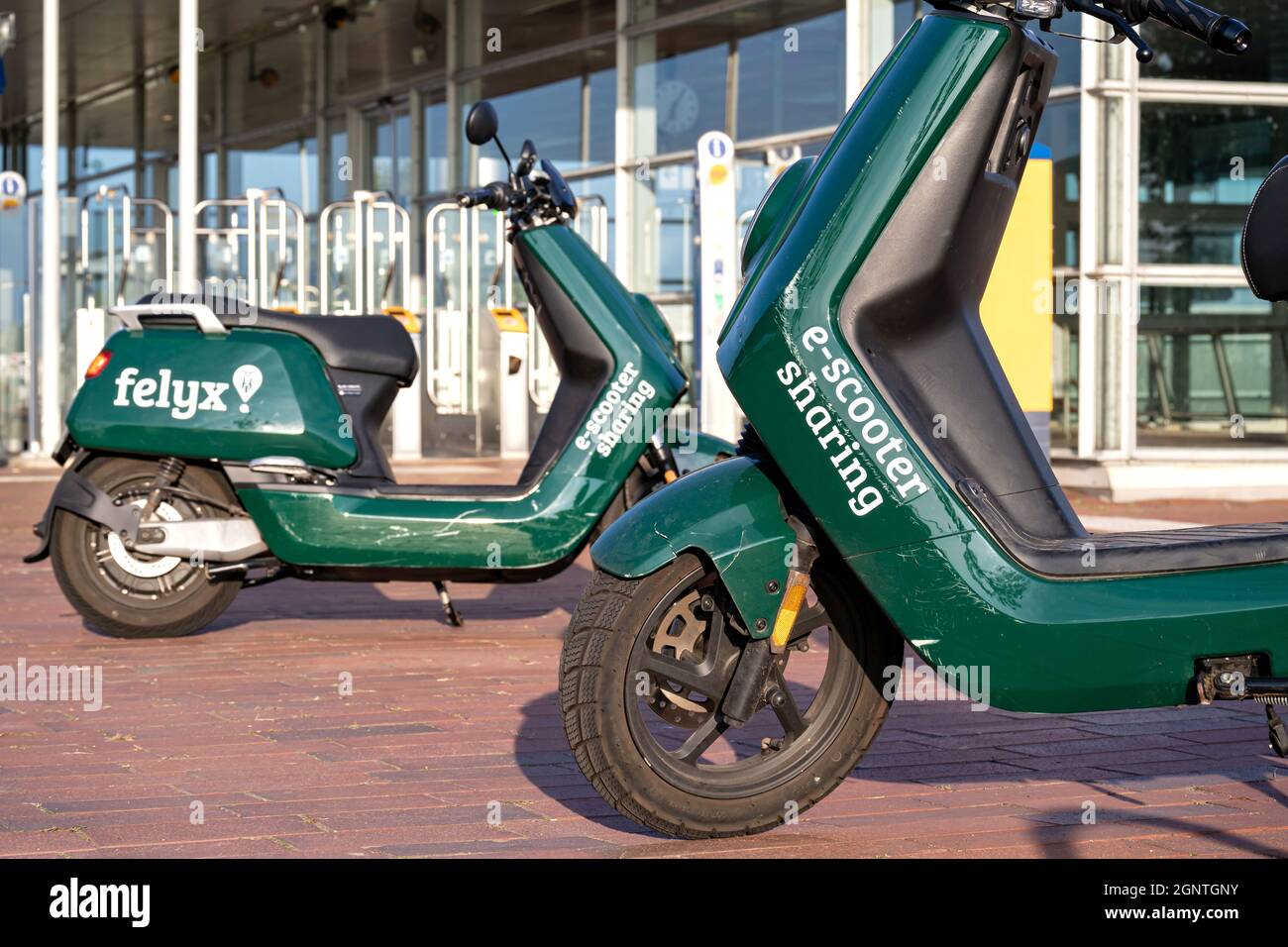 felyx e-Scooter at Barendrecht station Stock Photo - Alamy