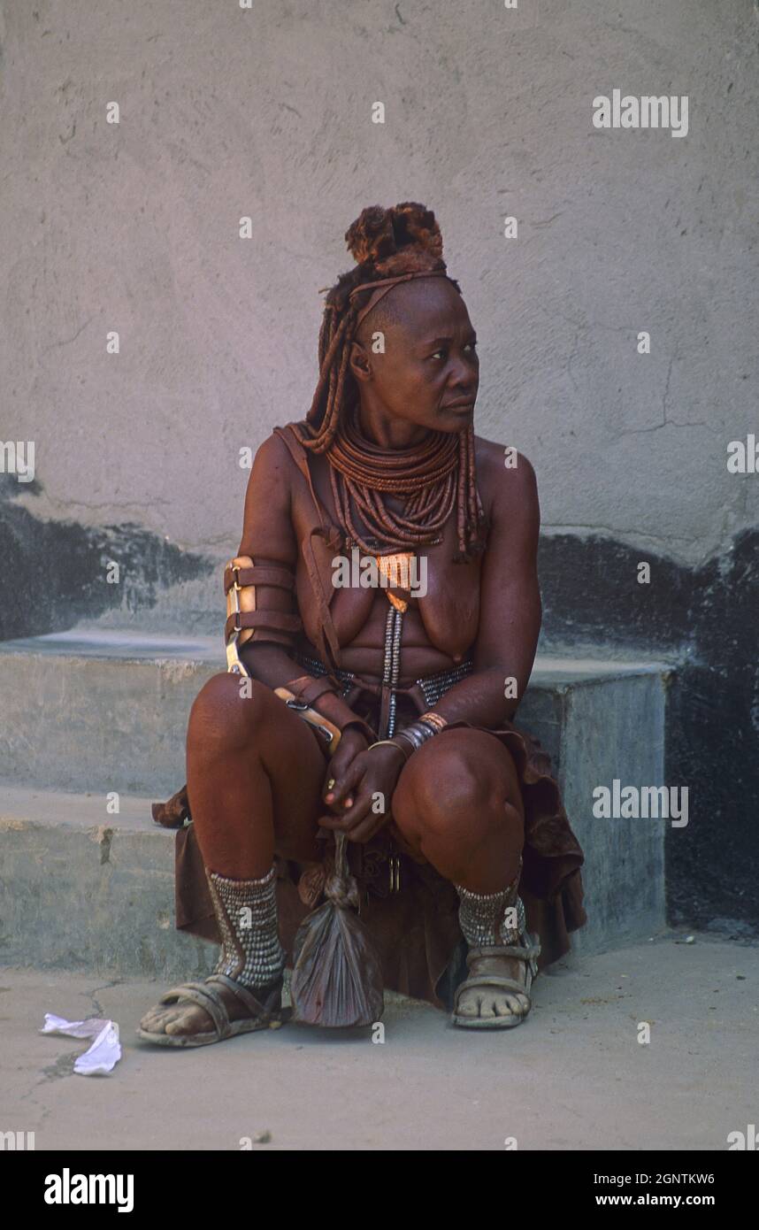 The Himba or Ovahimba are an ethnic group of about 12,000 people who live in Kaokoland (Kunene region), in northern Namibia. Stock Photo