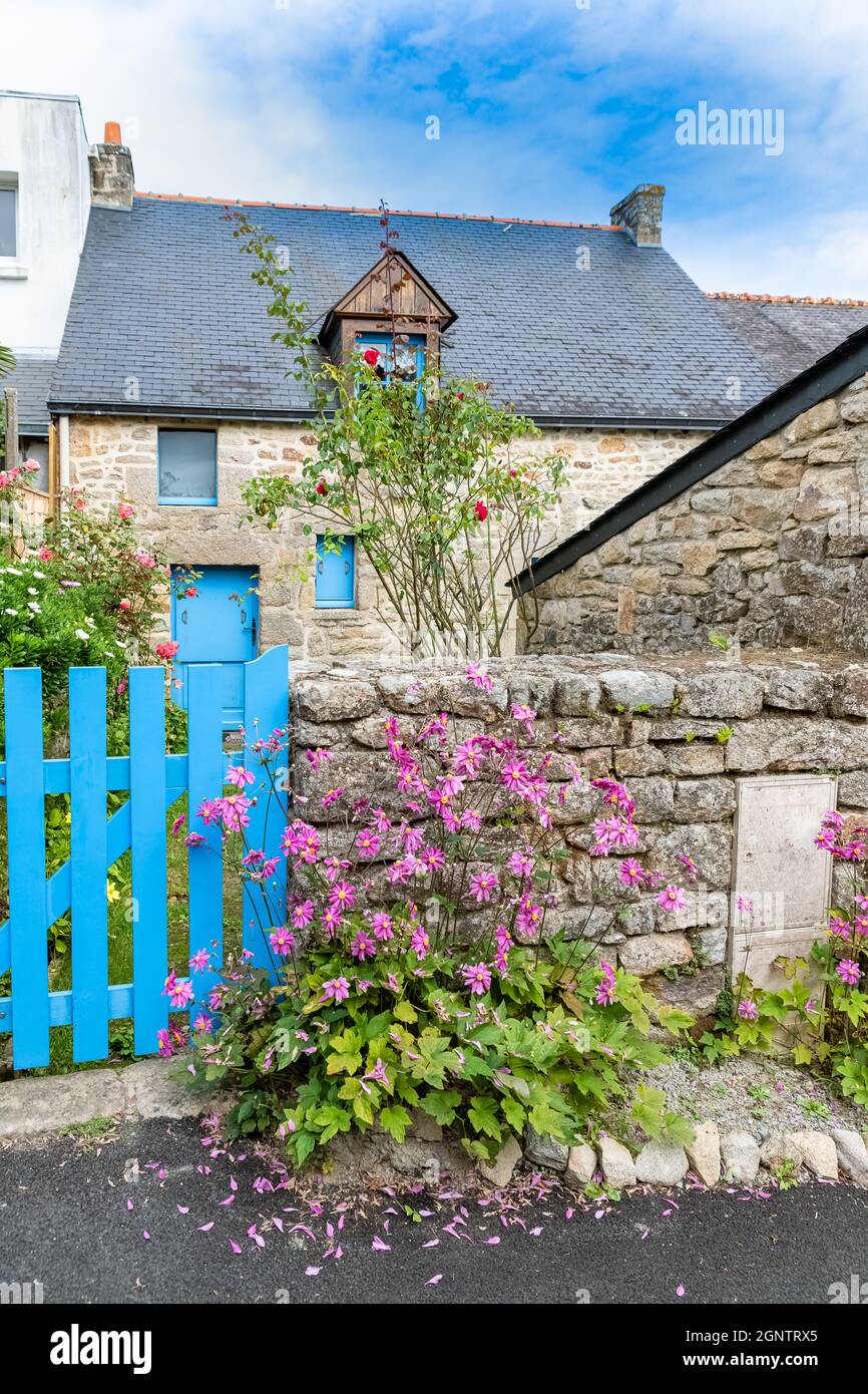 Brittany, Ile aux Moines island in the Morbihan gulf, typical house in the village Stock Photo