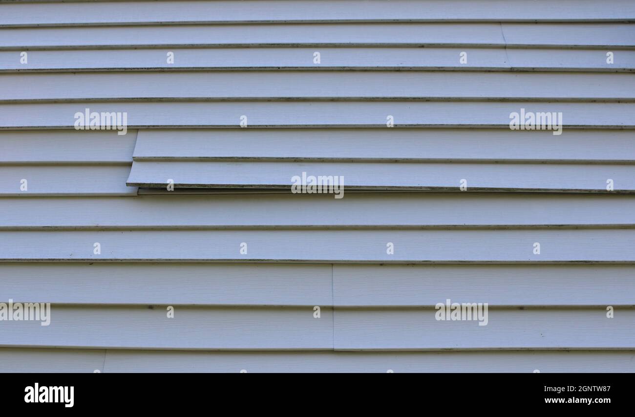 Fix vinyl siding hires stock photography and images Alamy