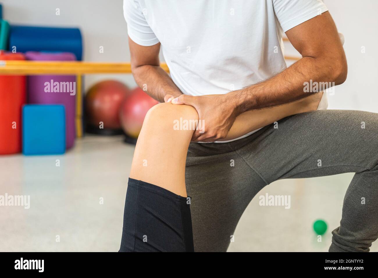 Thigh flexion hi-res stock photography and images - Alamy