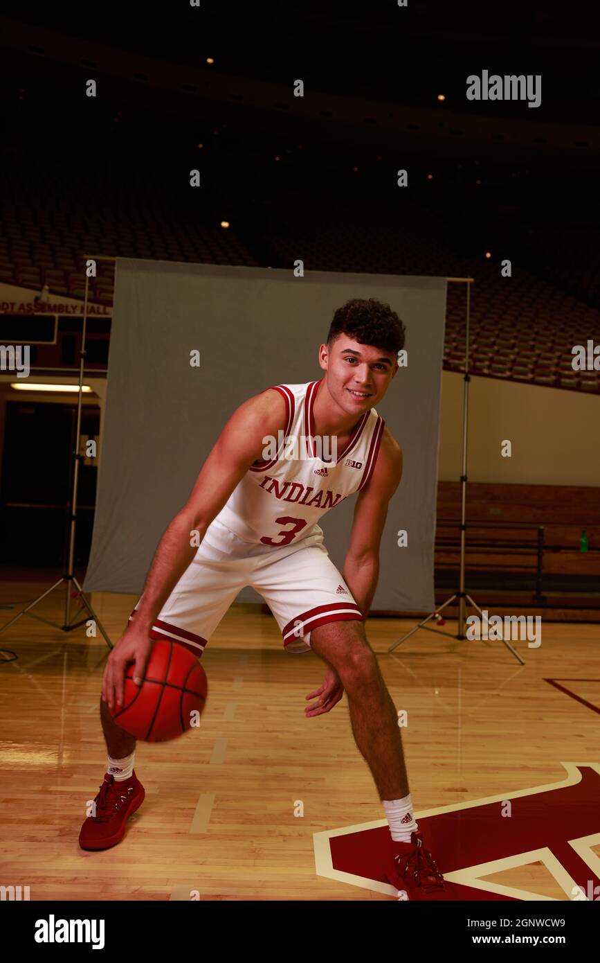 Bloomington, United States. 27th Sep, 2021. Indiana University basketball player Anthony Leal (3) poses for a portrait during the team's media day at Simon Skjodt Assembly Hall in Bloomington. (Photo by Jeremy Hogan/SOPA Images/Sipa USA) Credit: Sipa USA/Alamy Live News Stock Photo