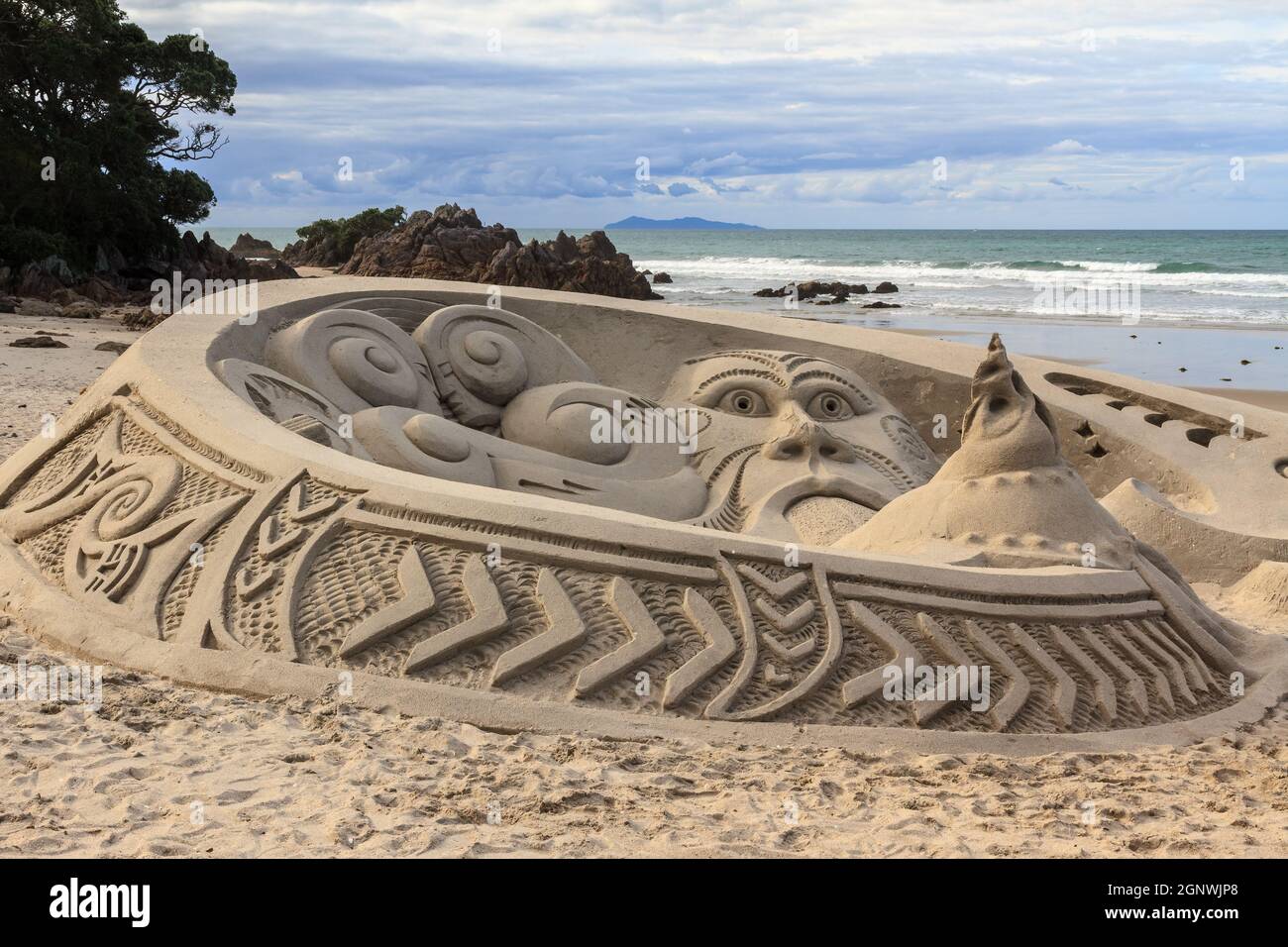 Maori sculpture new zealand hi-res stock photography and images - Alamy