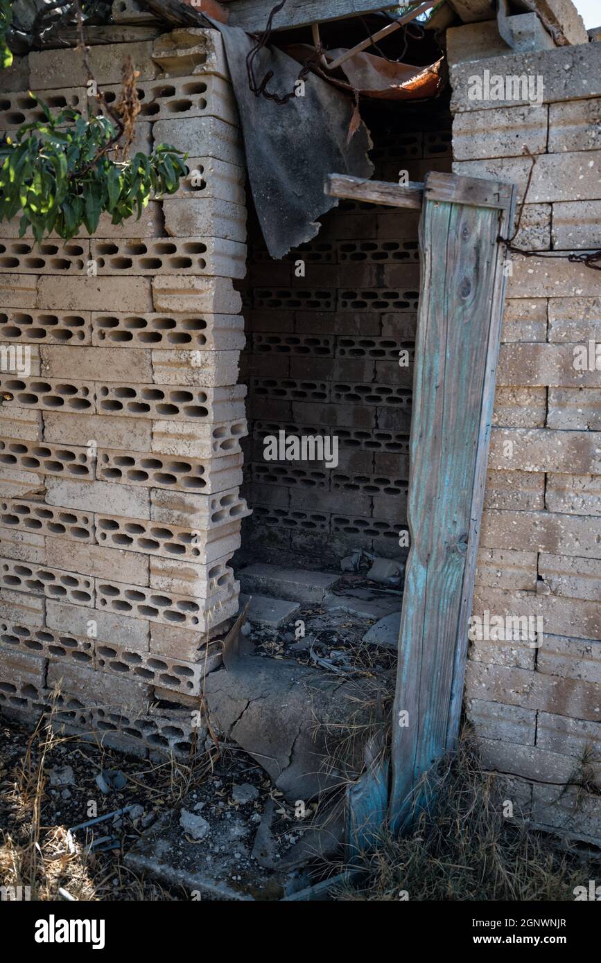 Toilet outside outdoor outhouse hi-res stock photography and images - Alamy