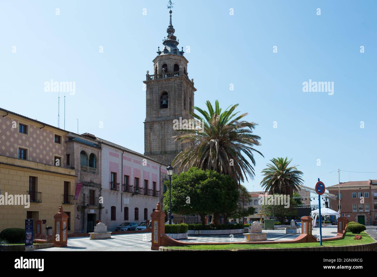TALAVERA DE LA REINA, SPAIN - Jul 31, 2021: Beautiful view of a public park and church tower in Talavera de la Reina, Spain Stock Photo