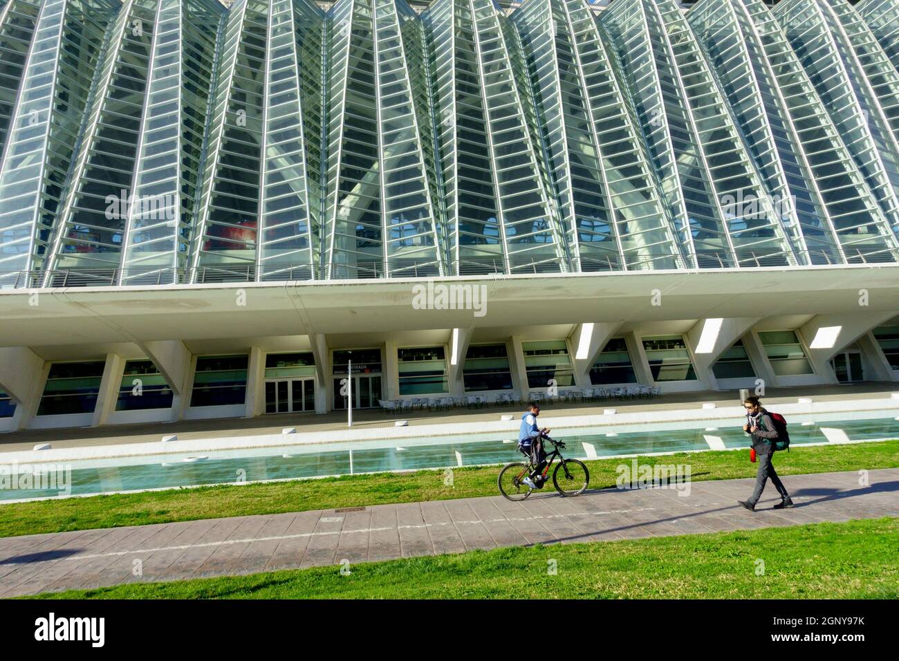 Daily life Biker Spain, Europe, Valencia City of Arts and Science museum, Calatrava, architecture, modern construction Stock Photo