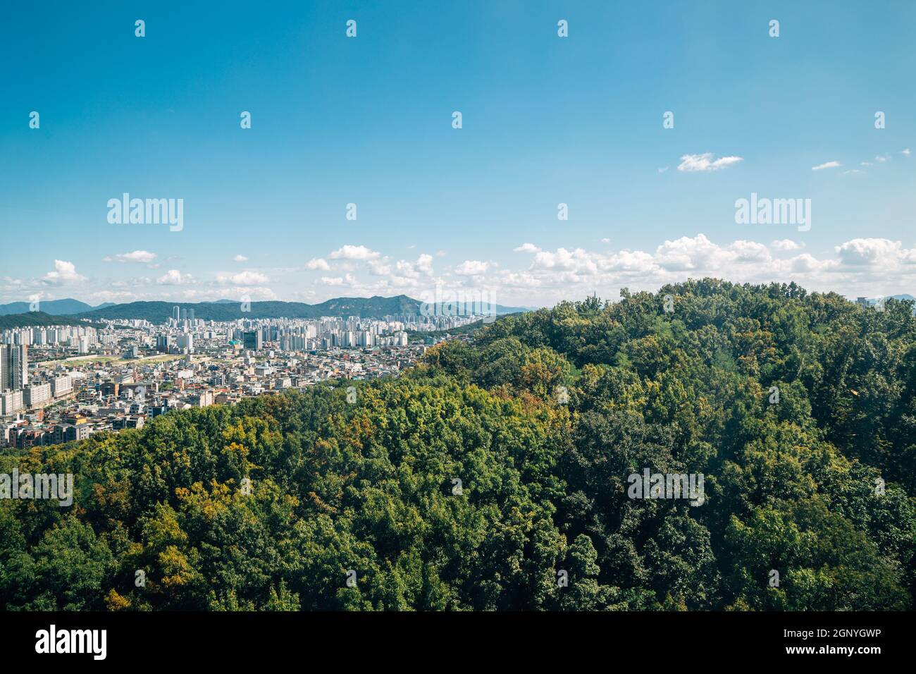 Day panorama of seoul city hi-res stock photography and images - Alamy