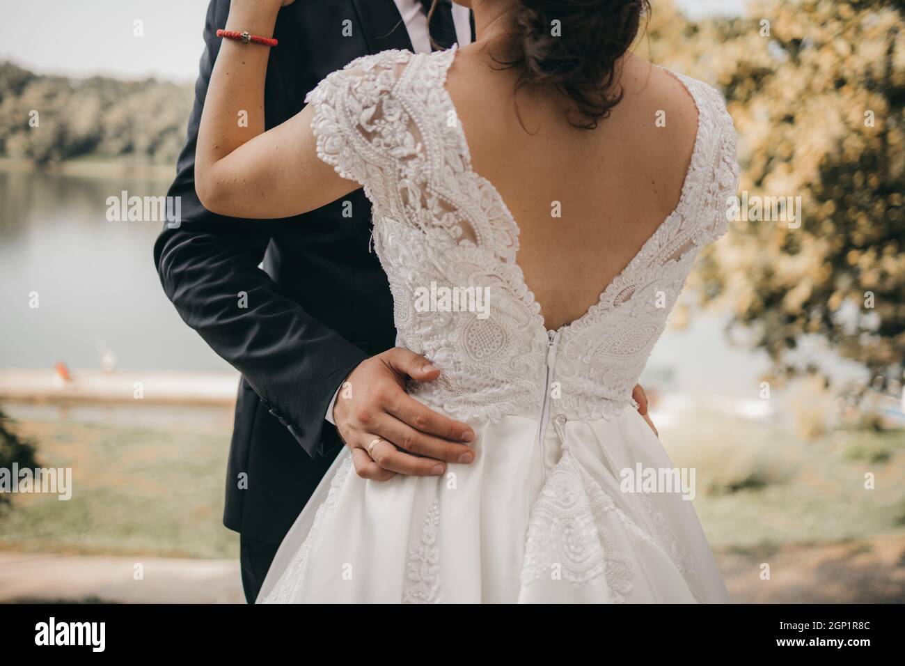 Romantic couple dancing wedding hi-res stock photography and images - Alamy