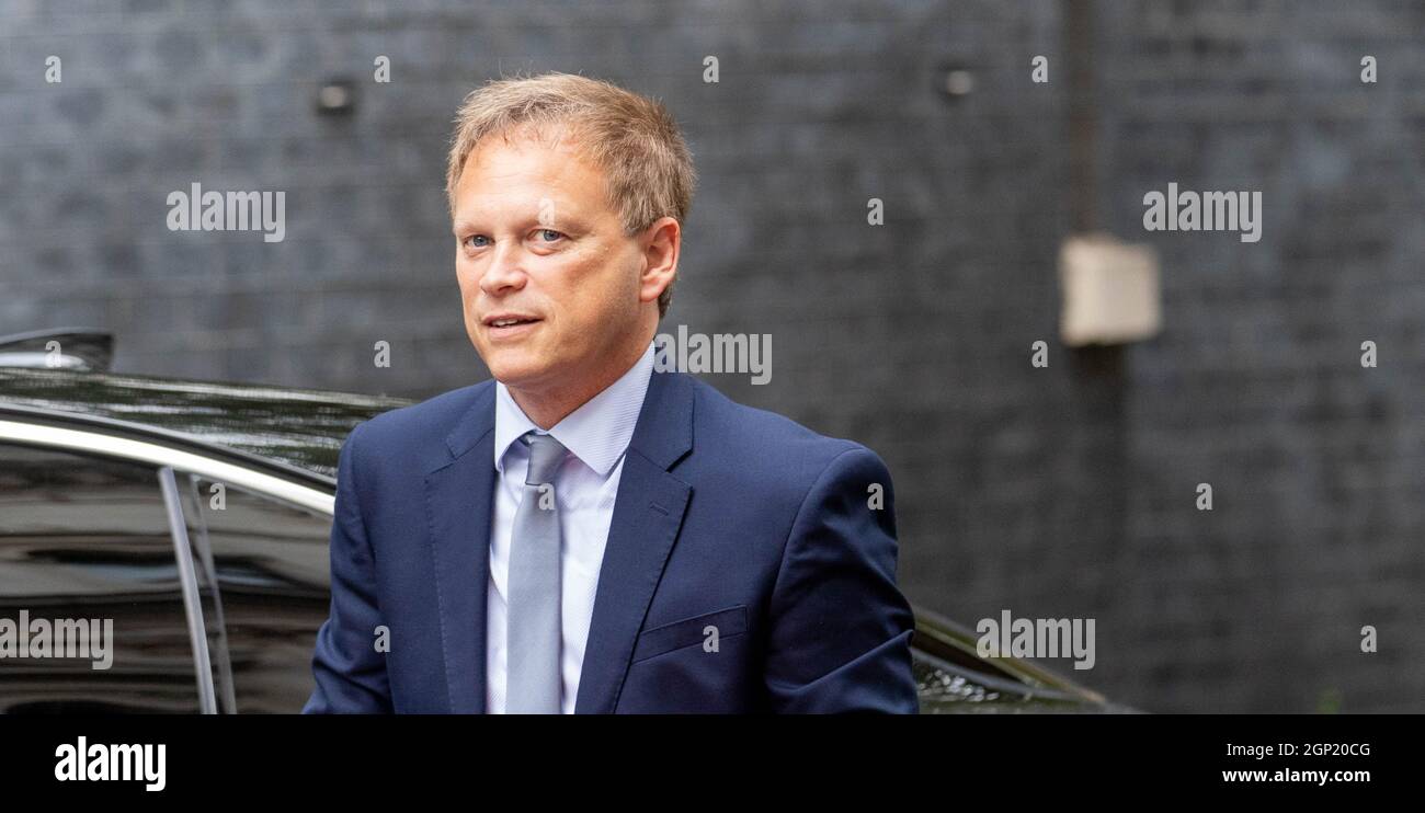 London, UK. 28th Sep, 2021. Grant Shapps, Transport Secretary arrives at 10 Downing Street London Credit: Ian Davidson/Alamy Live News Stock Photo
