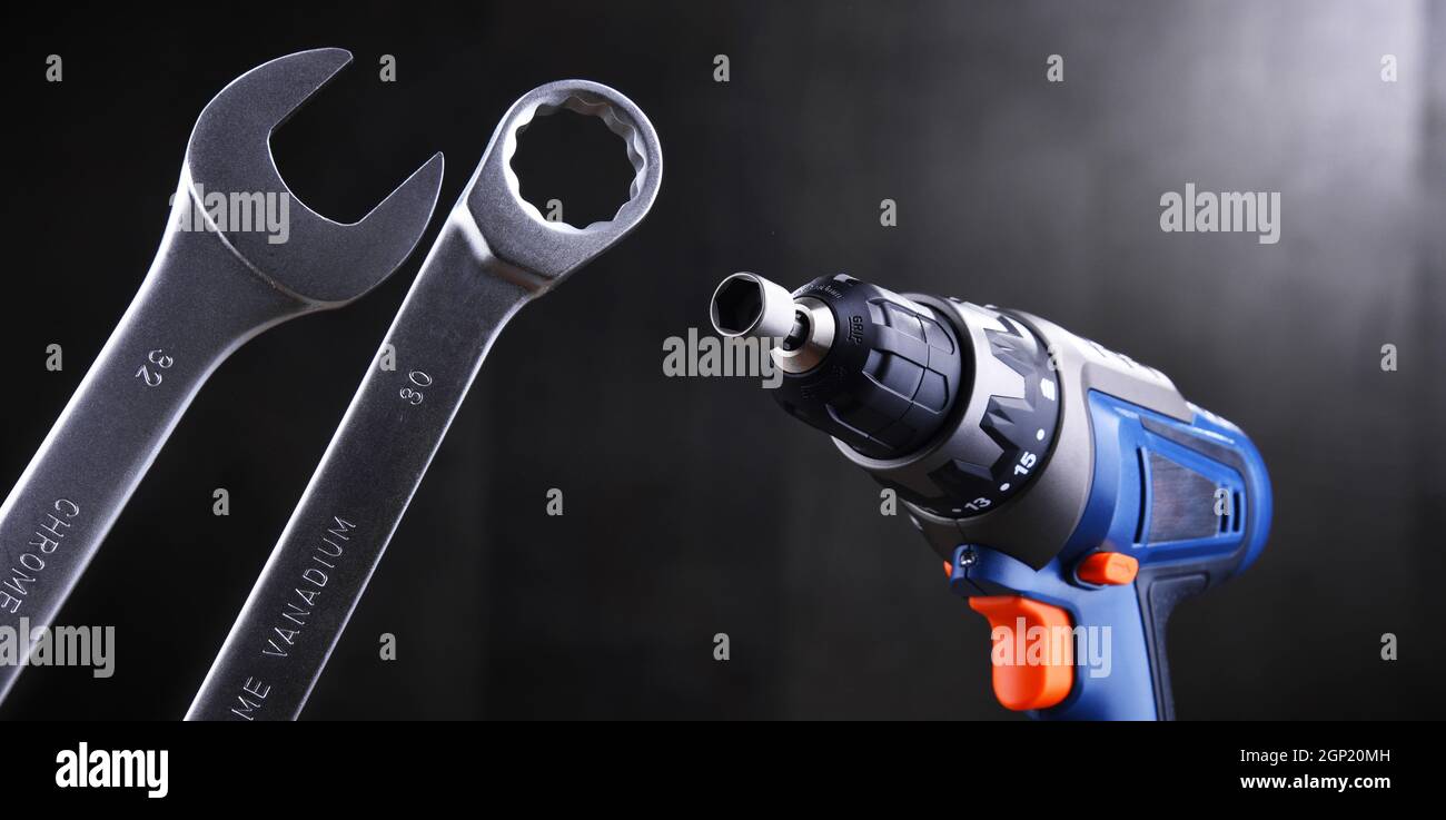 Tools hardware 2024 opening hours